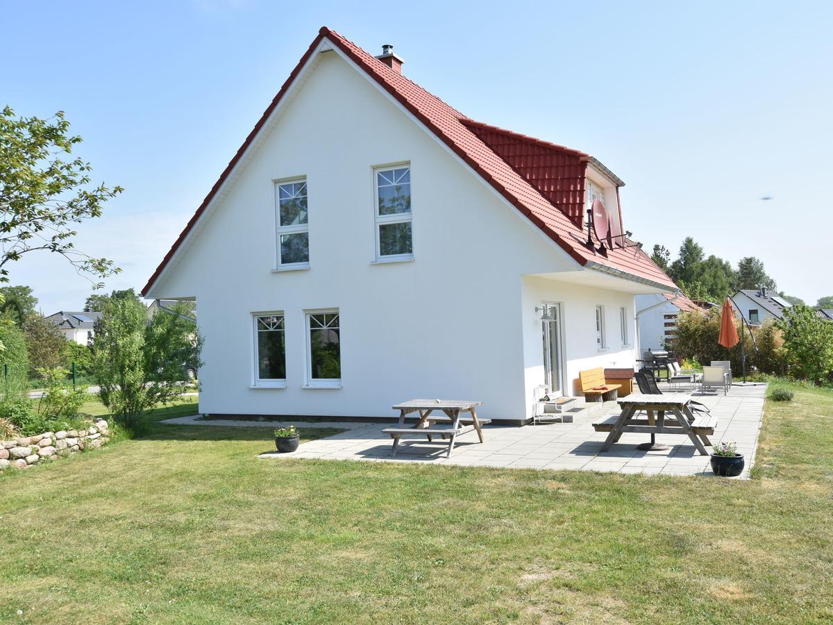 Spacious Holiday Home In Hornstorf With Trampoline Eksteriør billede